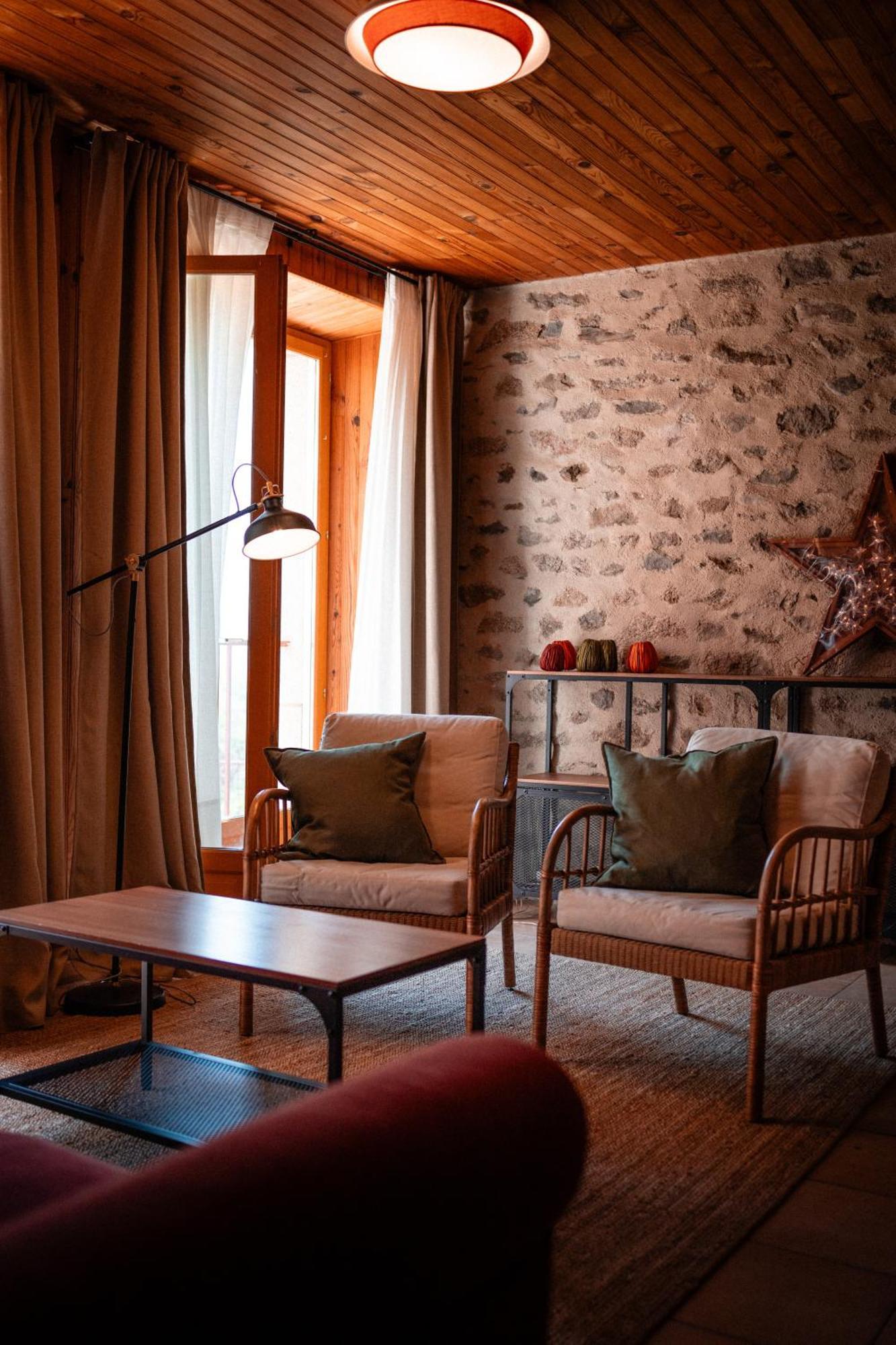 La Grande Maison Rouge Angoustrine ภายนอก รูปภาพ